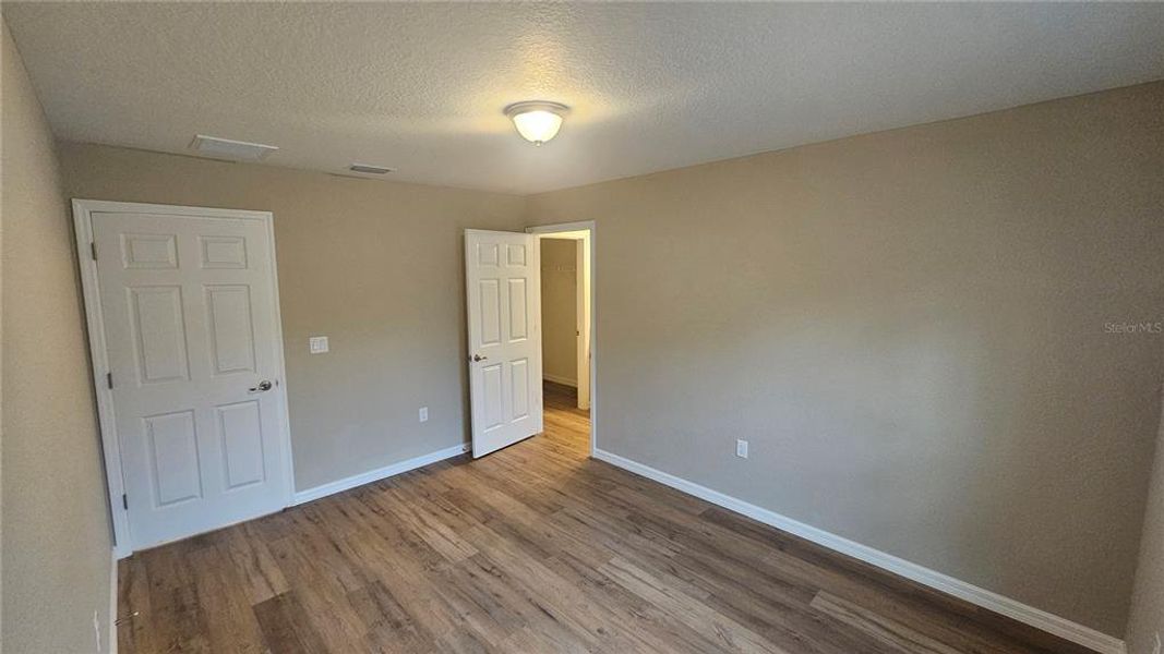 Spacious, unfurnished interior of a new home in , Belleview (Image 17).