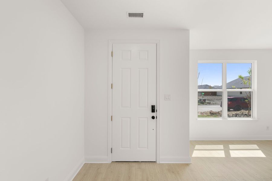 Spacious, unfurnished interior of a new home in Walden Pond, Forney (Image 28). Spacious, unfurnished interior of a new home in Walden Pond, Forney (Image 28).