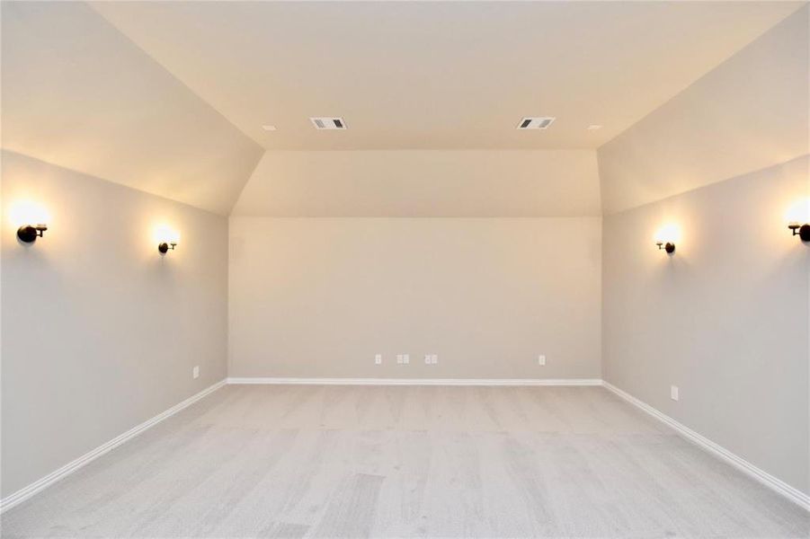 Spacious, unfurnished interior of a new home in , Prosper (Image 17).