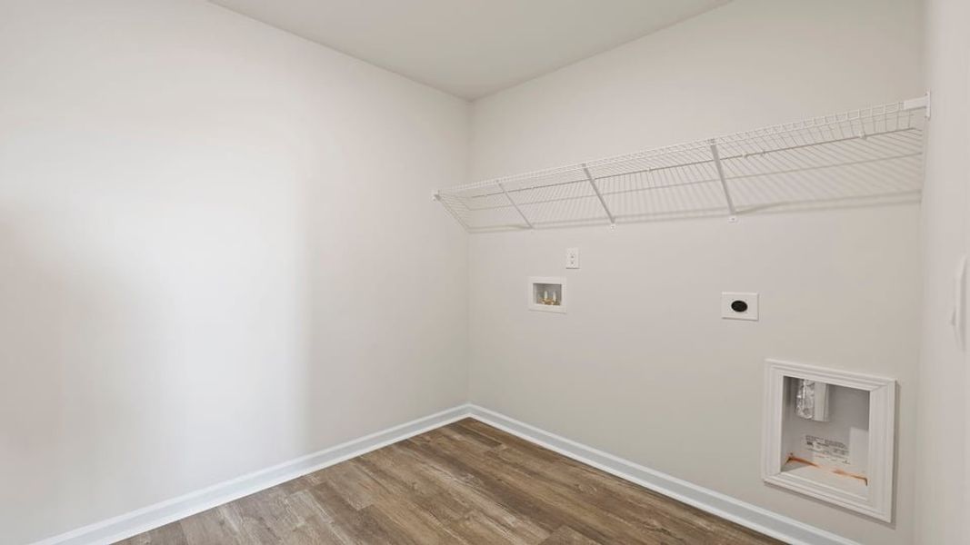 Spacious, unfurnished interior of a new home in Baxter Village, Boiling Springs (Image 27).