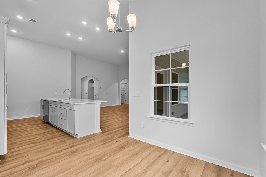 Spacious, unfurnished interior of a new home in Brayden, Advance (Image 24).