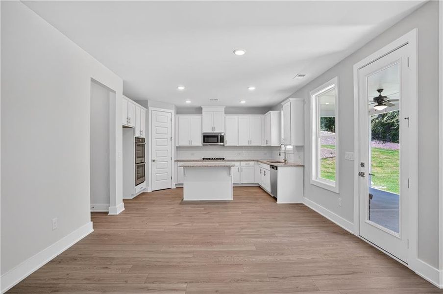 Spacious, unfurnished interior of a new home in The Manor at Gainesville Township, Gainesville (Image 14). Spacious, unfurnished interior of a new home in The Manor at Gainesville Township, Gainesville (Image 14).