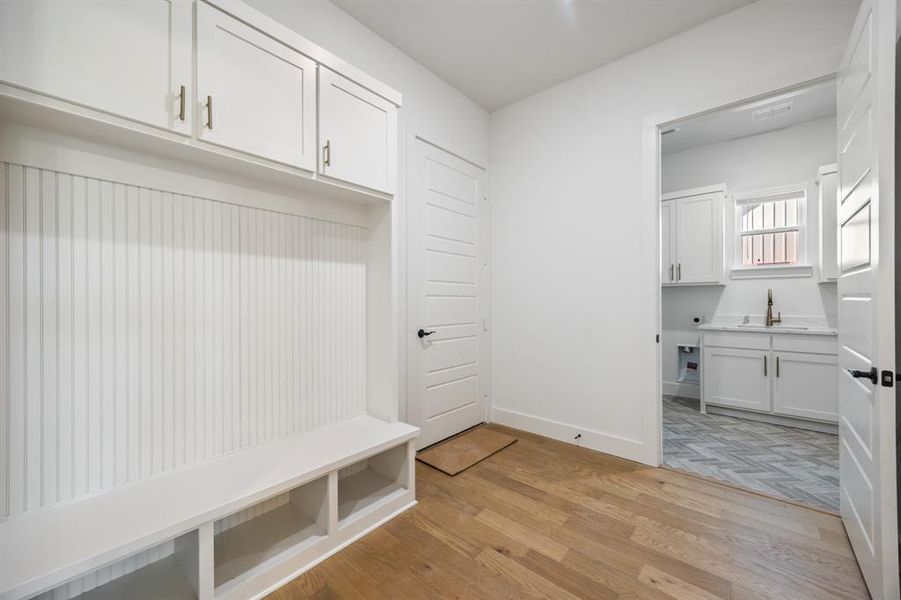 Spacious, unfurnished interior of a new home in , McLendon-Chisholm (Image 28). Spacious, unfurnished interior of a new home in , McLendon-Chisholm (Image 28).