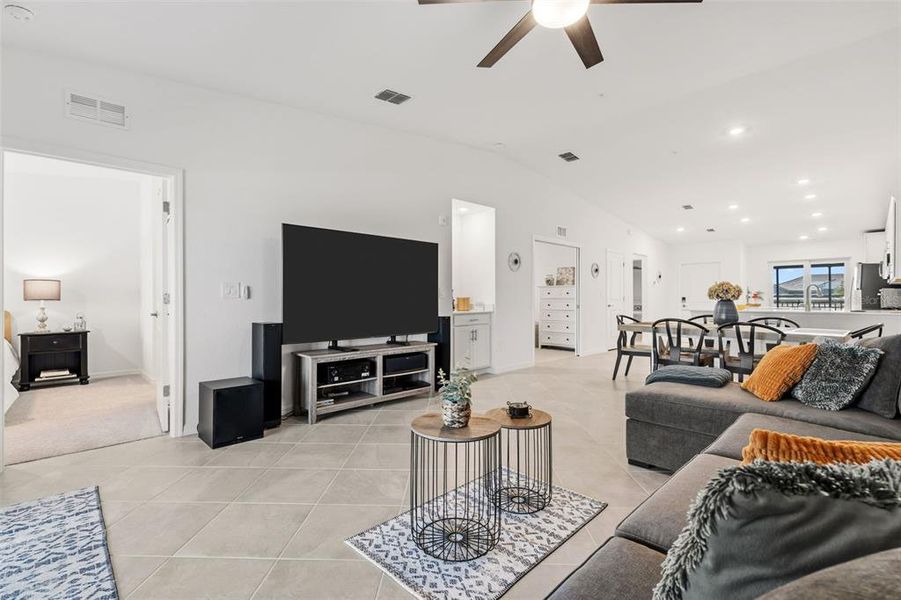 Furnished interior view inside a new home in , Venice (Image 8).