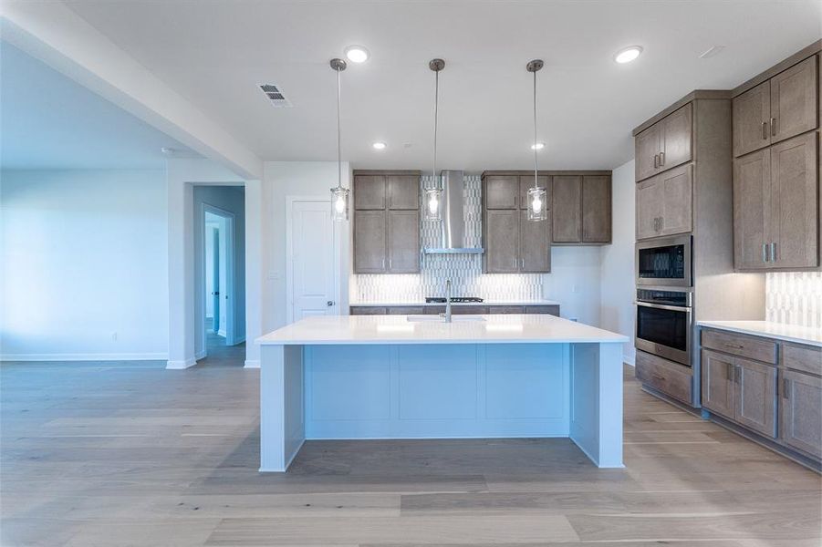 Furnished interior view inside a new home in Heath Golf & Yacht Club, Heath (Image 5).