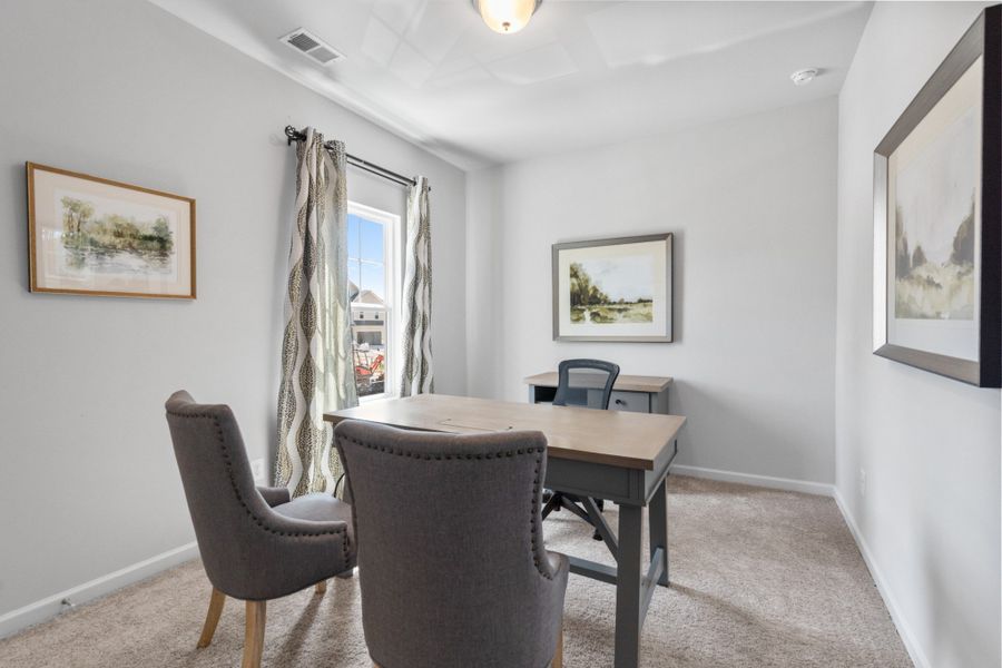 *This is a marketing photo. Colors/options may be different.*