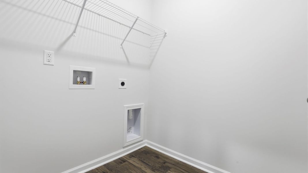 Spacious, unfurnished interior of a new home in Palmetto Valley, Anderson (Image 25).