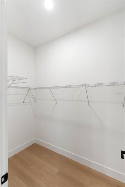 Spacious, unfurnished interior of a new home in , Port Charlotte (Image 23).