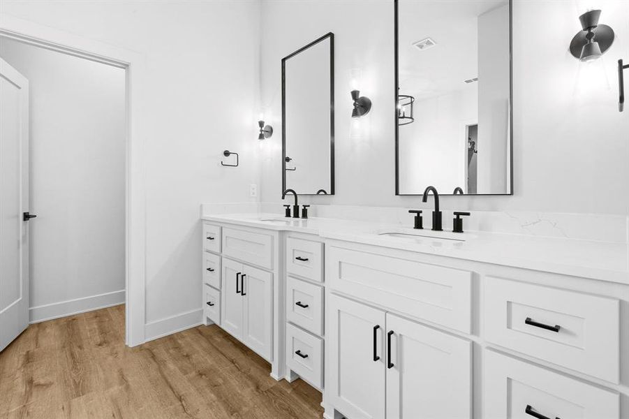 Furnished interior view inside a new home in , Abilene (Image 11).