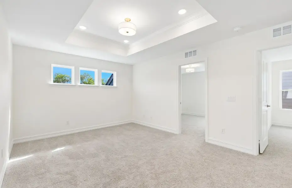 Spacious, unfurnished interior of a new home in Treeline, Justin (Image 17).