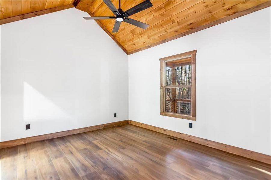 Spacious, unfurnished interior of a new home in , Ellijay (Image 36).