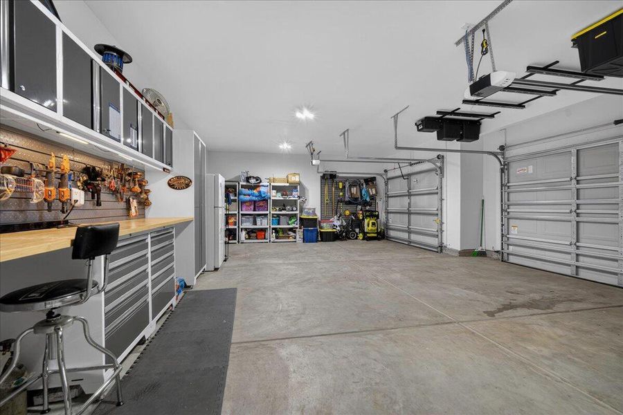 Spacious, unfurnished interior of a new home in Hewing Farms, Summerville (Image 25).