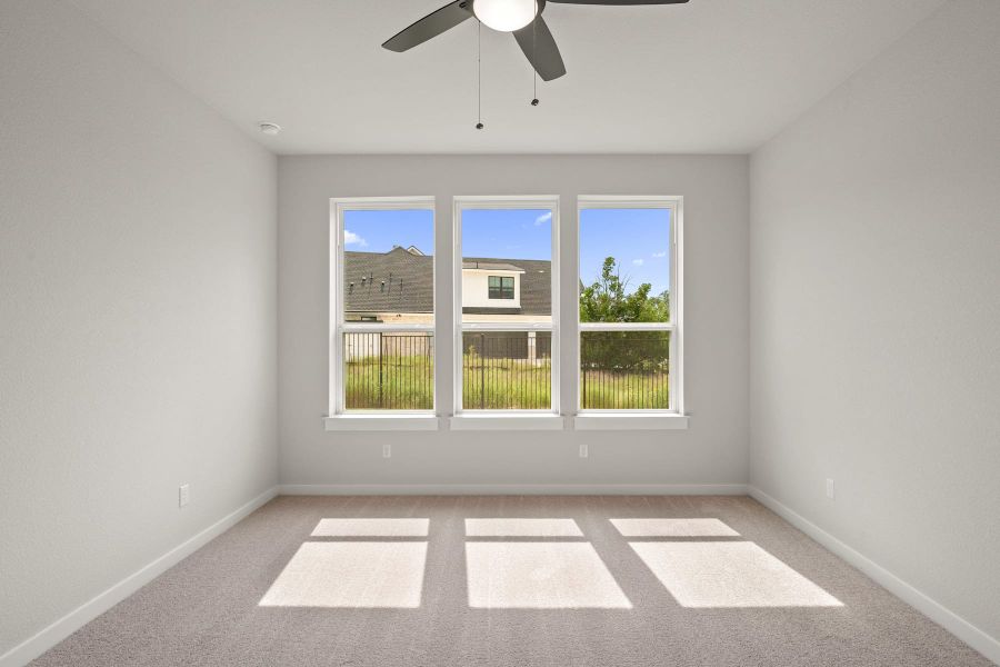 Spacious, unfurnished interior of a new home in Lariat, Liberty Hill (Image 37).