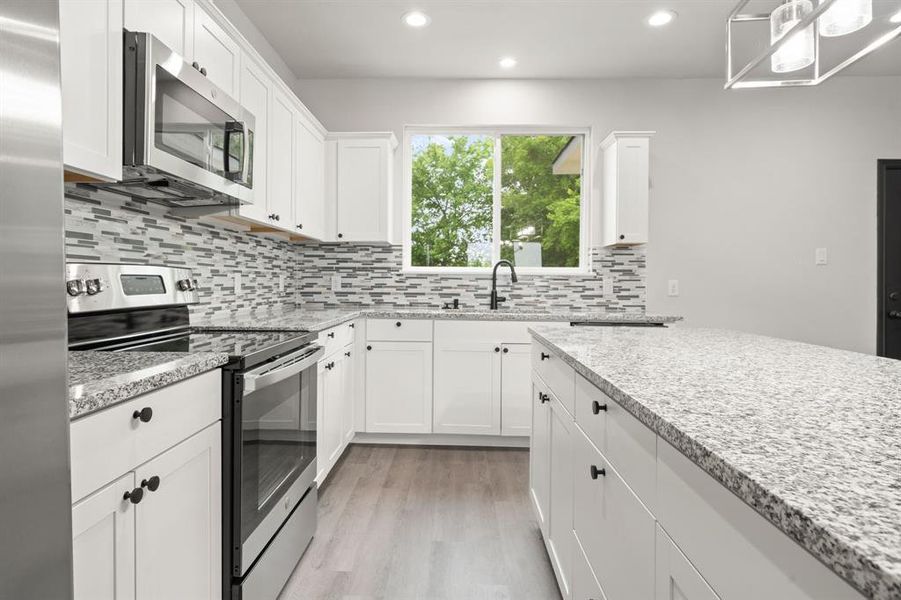 Furnished interior view inside a new home in , Greenville (Image 10).