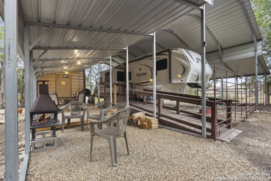 Community amenities in , Bandera (Image 17).