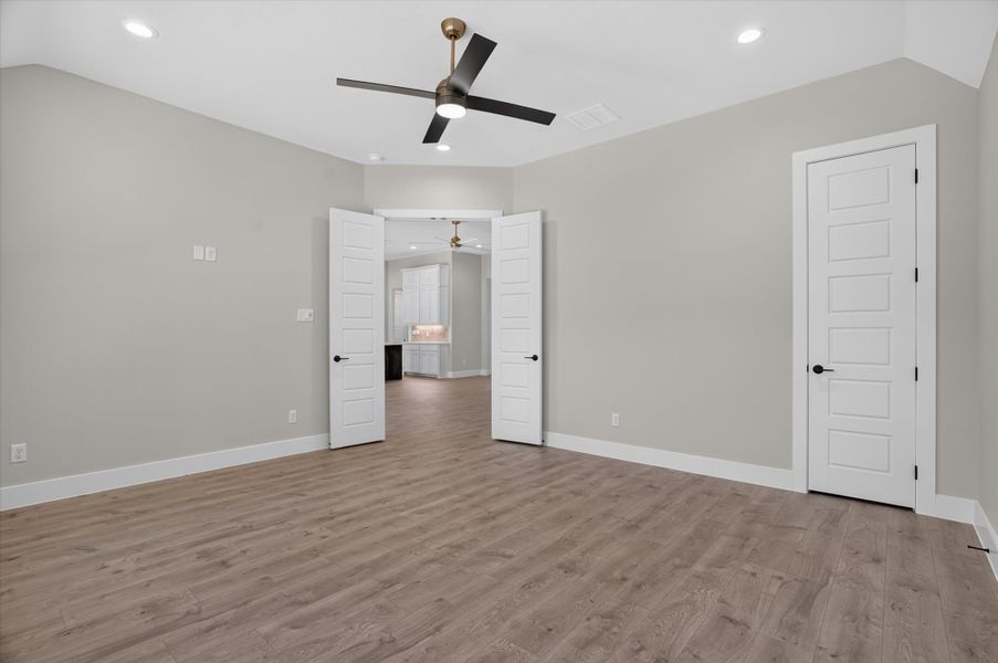 Spacious, unfurnished interior of a new home in Cartwright Ranch, Weatherford (Image 42). Spacious, unfurnished interior of a new home in Cartwright Ranch, Weatherford (Image 42).