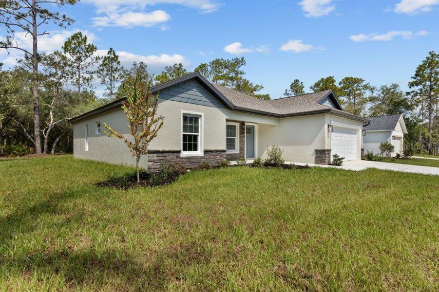 Exterior details and patio area of a home in , Citrus Springs (Image 21). Exterior details and patio area of a home in , Citrus Springs (Image 21).