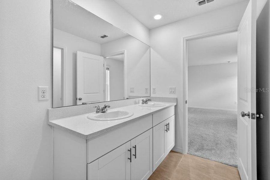Furnished interior view inside a new home in Waterstone, Groveland (Image 7).