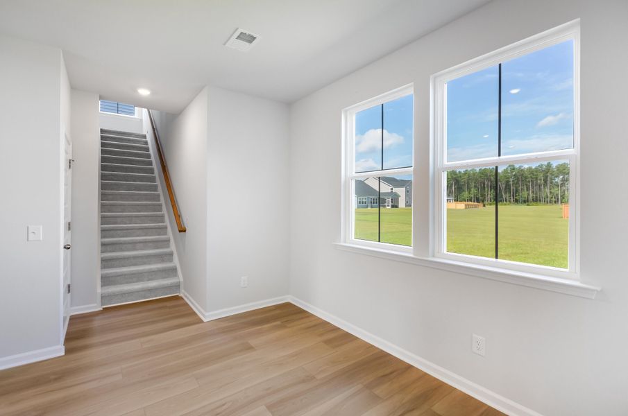 Spacious, unfurnished interior of a new home in , Summerville (Image 30).