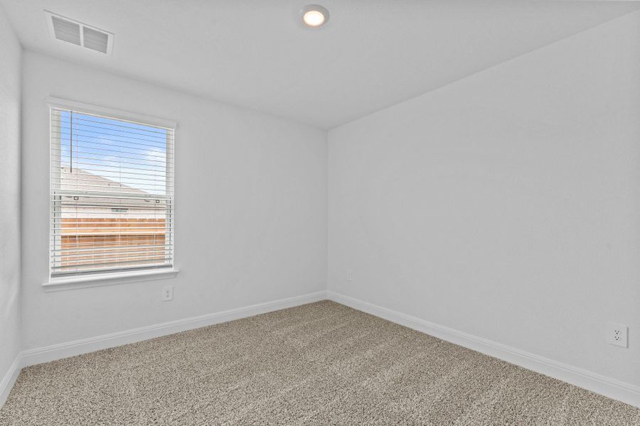 Spacious, unfurnished interior of a new home in Riverview, Georgetown (Image 21).