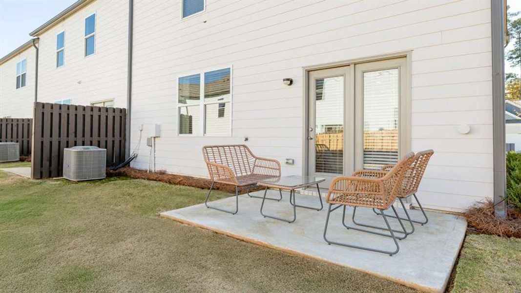 Exterior details and patio area of a home in Rosewood Farms, Acworth (Image 3).