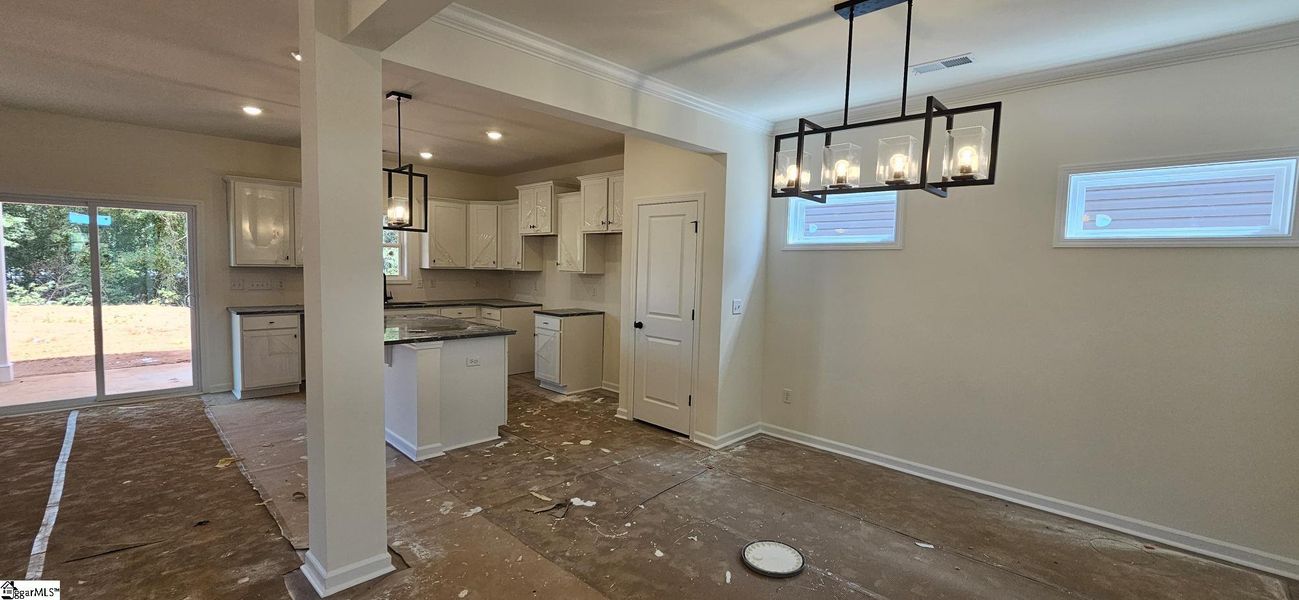 Image 24 of a home in Sedona.