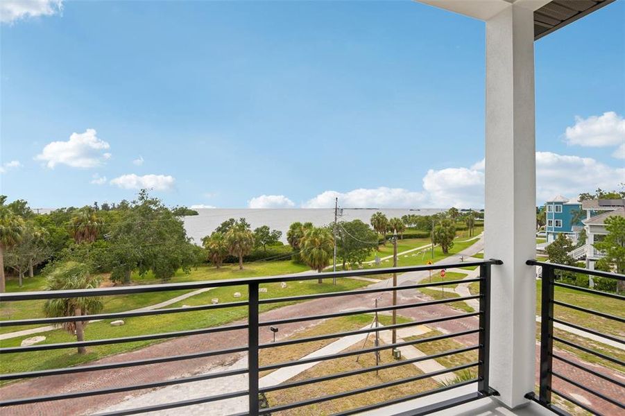 Exterior details and patio area of a home in , Tarpon Springs (Image 33). Exterior details and patio area of a home in , Tarpon Springs (Image 33).
