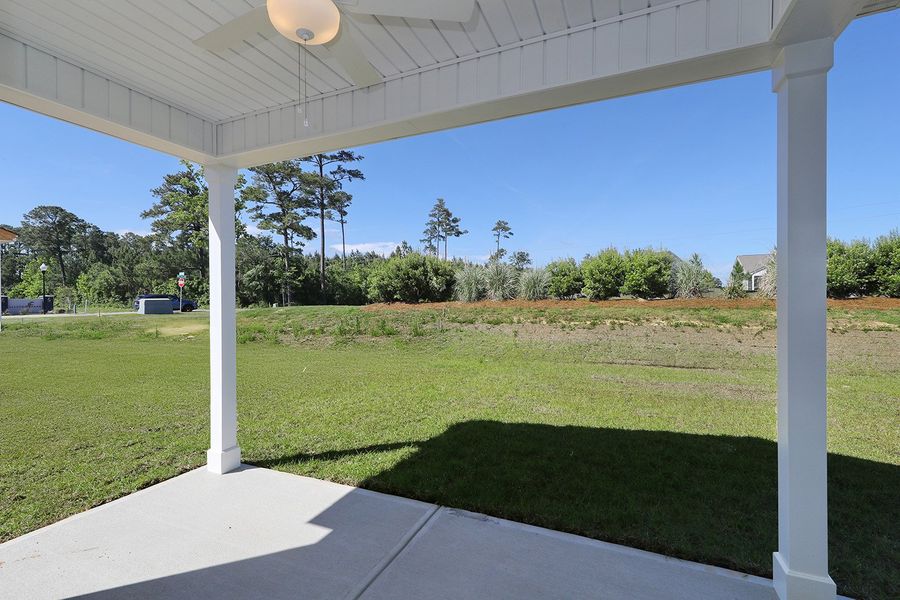 Exterior details and patio area of a home in Allston Park, Calabash (Image 3).