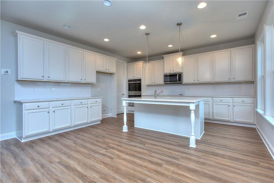 Image 42 of a home in .