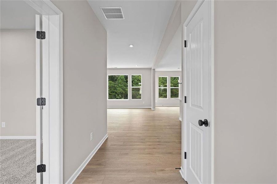 Spacious, unfurnished interior of a new home in Pickens Bluff, Dallas (Image 30).