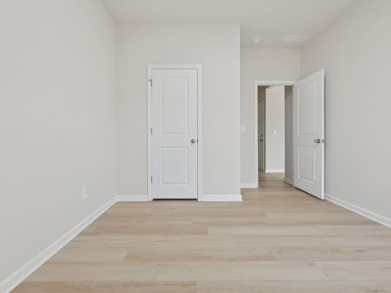 Spacious, unfurnished interior of a new home in Oak Manor - Signature Series, Garner (Image 12).