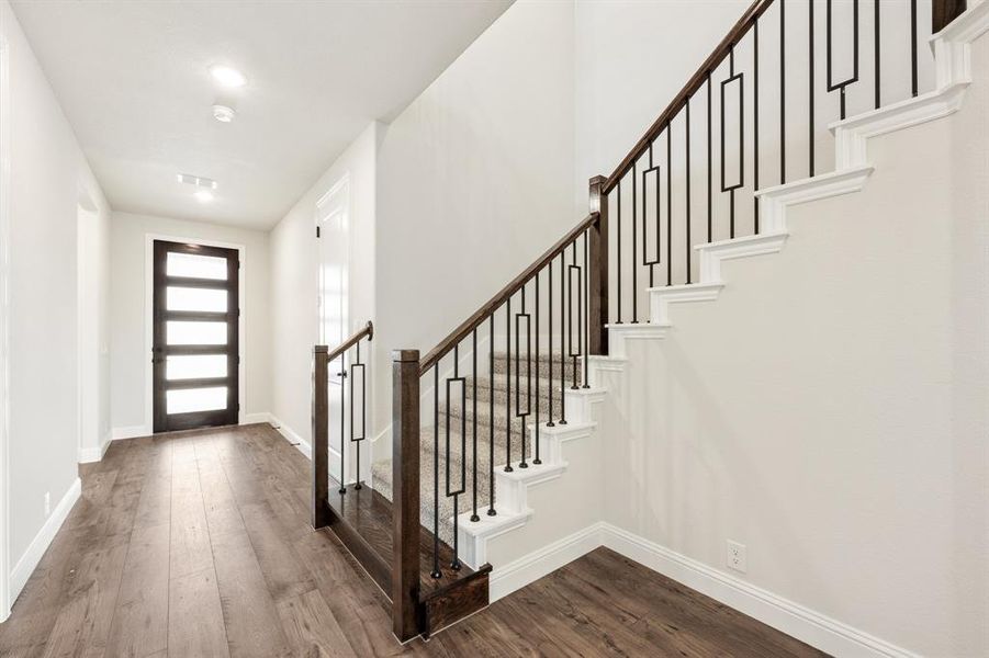Spacious, unfurnished interior of a new home in Mockingbird Heights, Midlothian (Image 21).