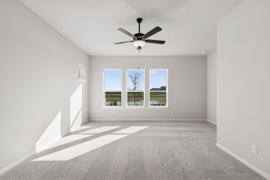Spacious, unfurnished interior of a new home in Oakwood Estates, Waller (Image 17).