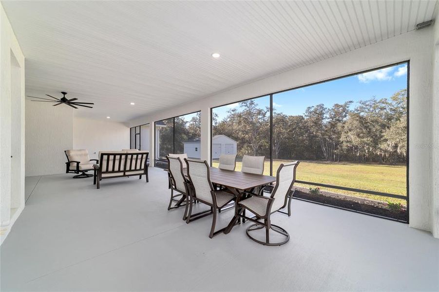 Exterior details and patio area of a home in , Belleview (Image 30).