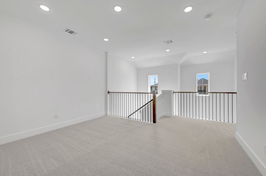 Spacious, unfurnished interior of a new home in The Retreat at Harvest, Argyle (Image 19). Spacious, unfurnished interior of a new home in The Retreat at Harvest, Argyle (Image 19).