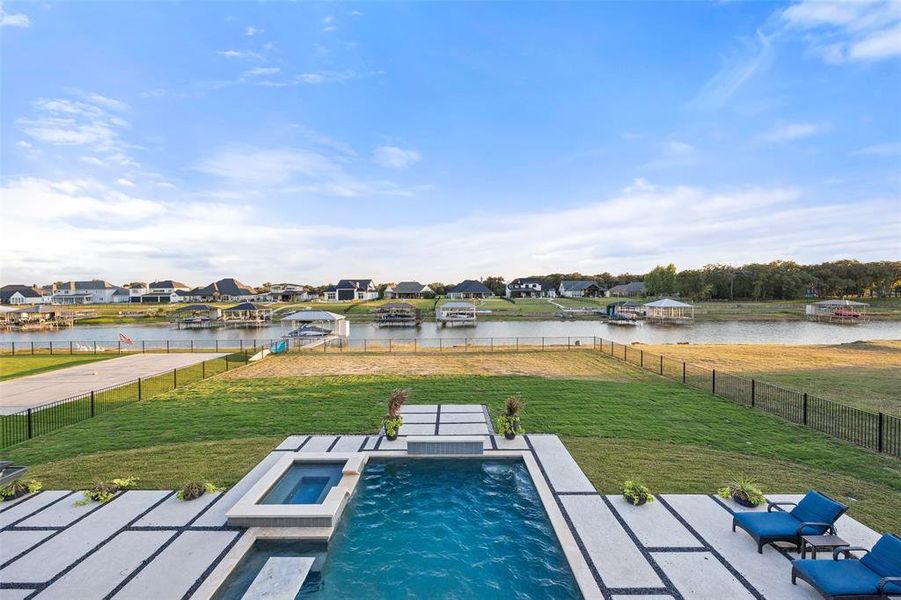 Community amenities in , Pelican Bay (Image 28). Community amenities in , Pelican Bay (Image 28).