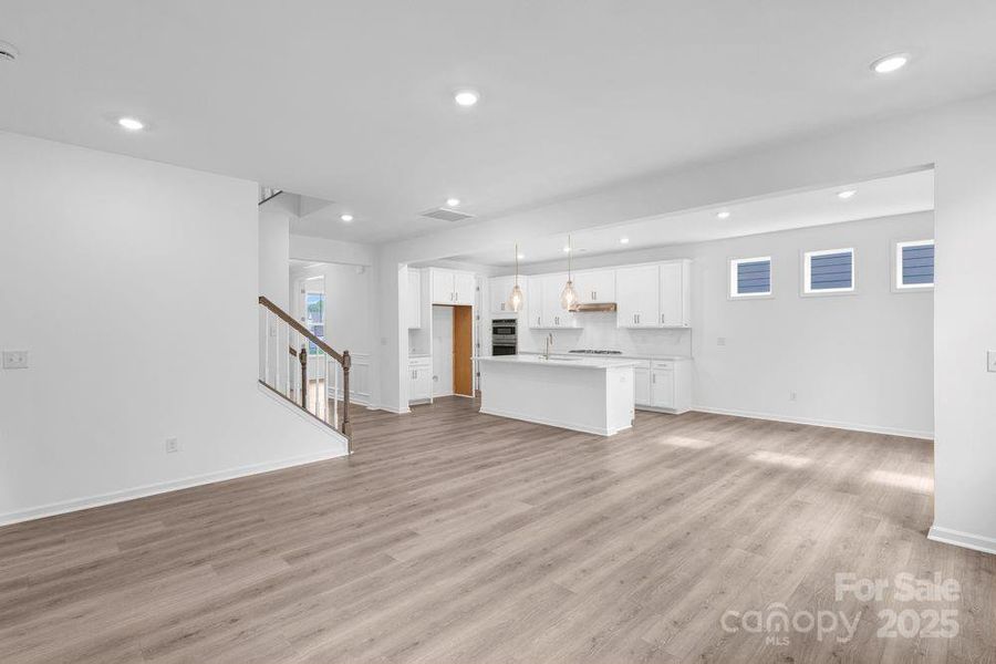 177 Glenn Drive ~ Ready Now 177 Glenn Drive ~ Ready Now