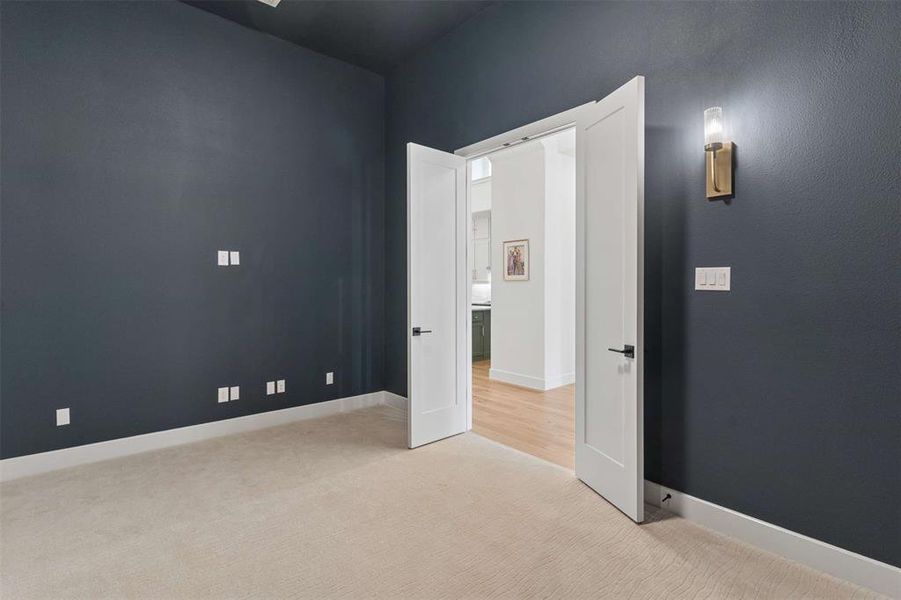 Spacious, unfurnished interior of a new home in , Rockwall (Image 22).