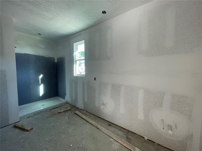 Spacious, unfurnished interior of a new home in Magnolia Series at Seminole Palms, Palm Coast (Image 12).