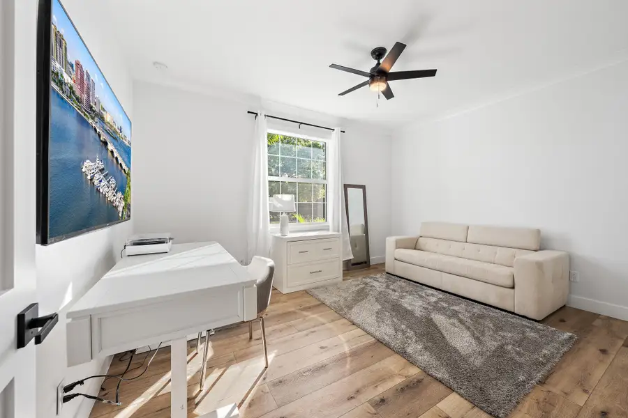 Guest Bedroom/Office