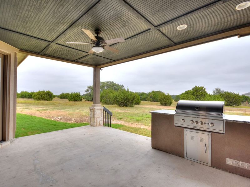 Representative exterior details of a home built from the San Simeon I by Giddens Homes in Clearwater Ranch, Liberty Hill (Image 119).