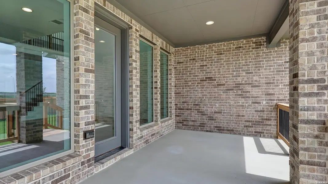 Exterior details and patio area of a home in Briggs Ranch, San Antonio (Image 3).