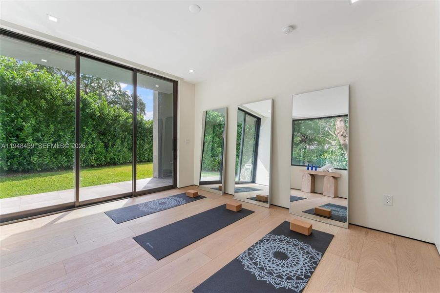 Image 39 of a home in .