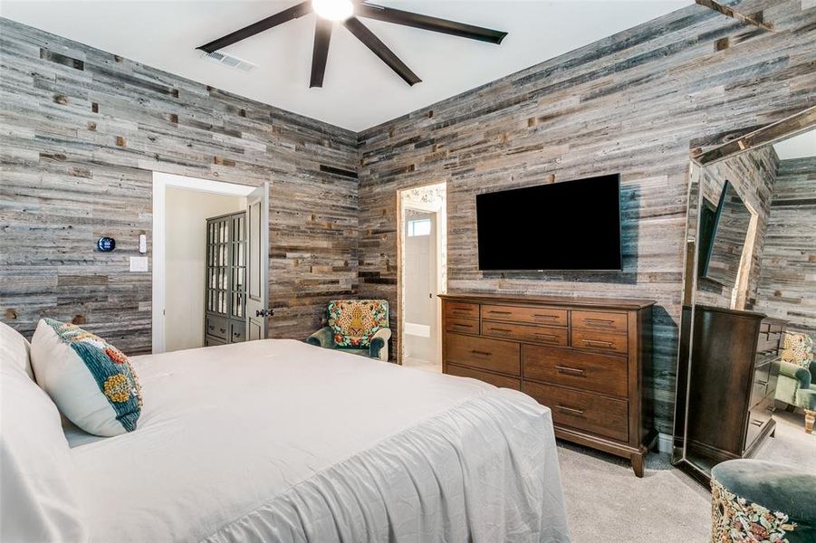 Furnished interior view inside a new home in Grand Braniff Park, Irving (Image 19).