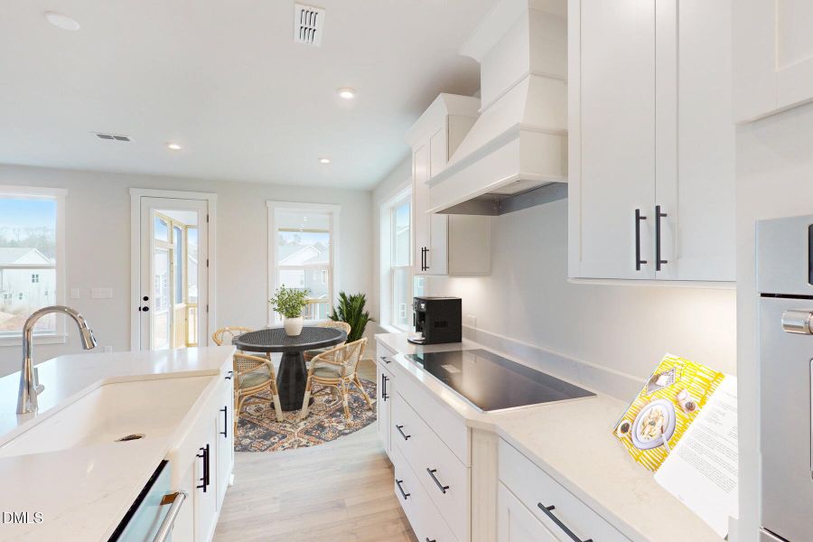 Elizabeth Kitchen Elizabeth Kitchen