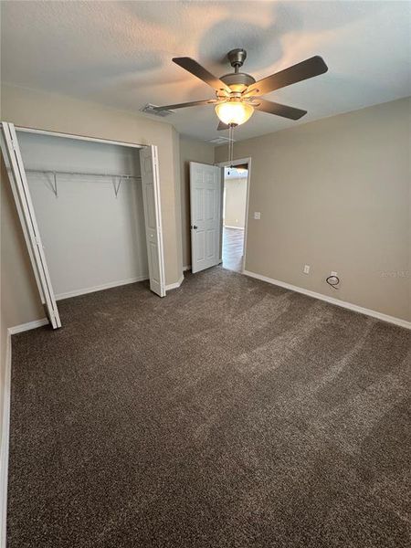 Spacious, unfurnished interior of a new home in , Ocala (Image 12).