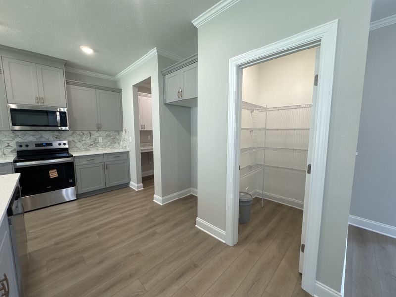 Image 28 of a home in Windsor.