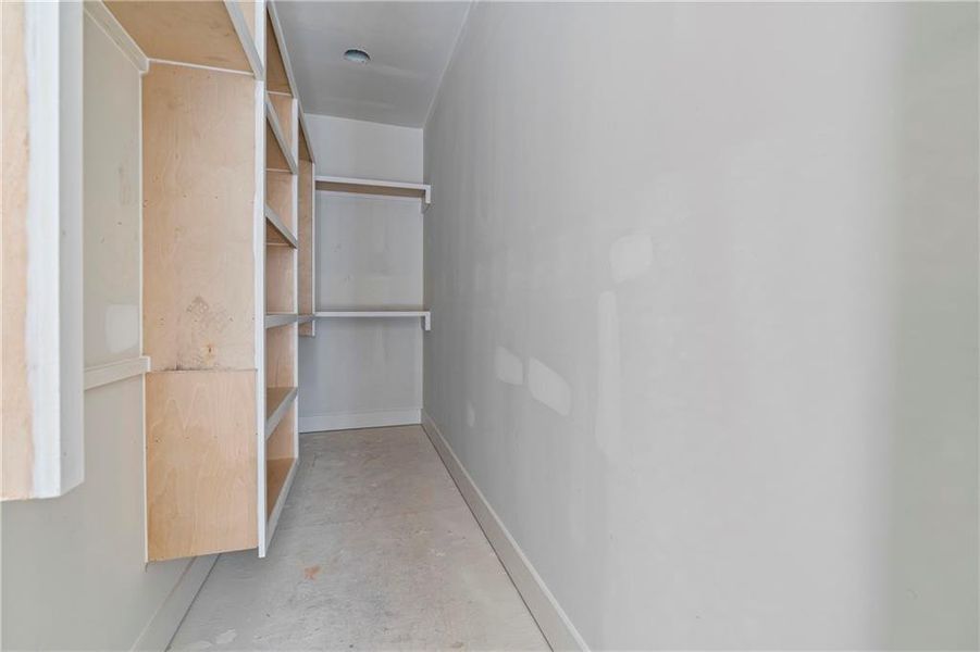 Image 91 of a home in .