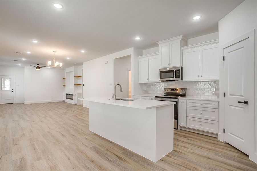 Furnished interior view inside a new home in , Fort Worth (Image 7).