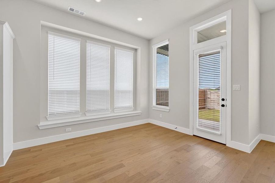 Spacious, unfurnished interior of a new home in Trinity Falls, McKinney (Image 13).